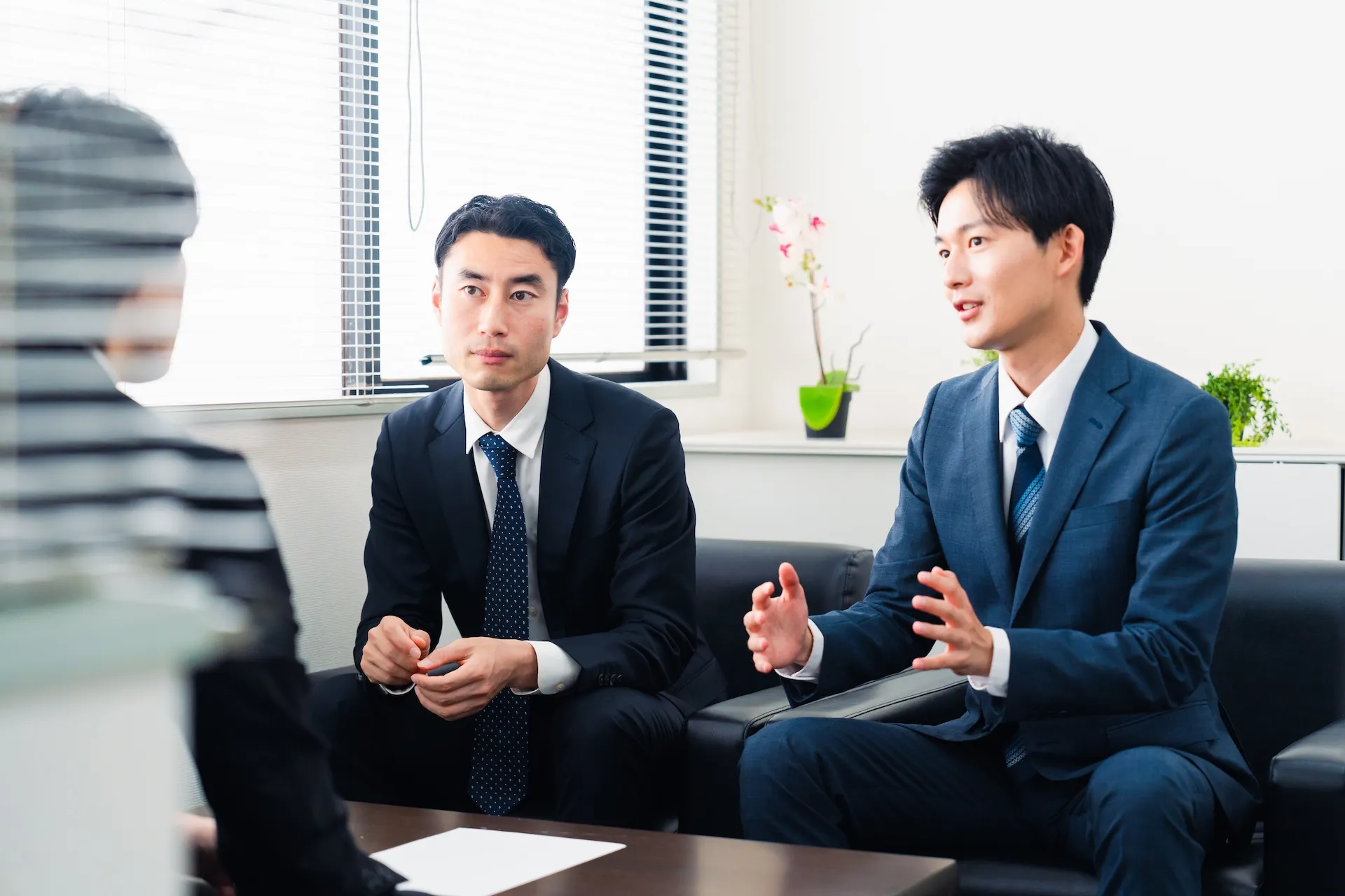 担当者による会議